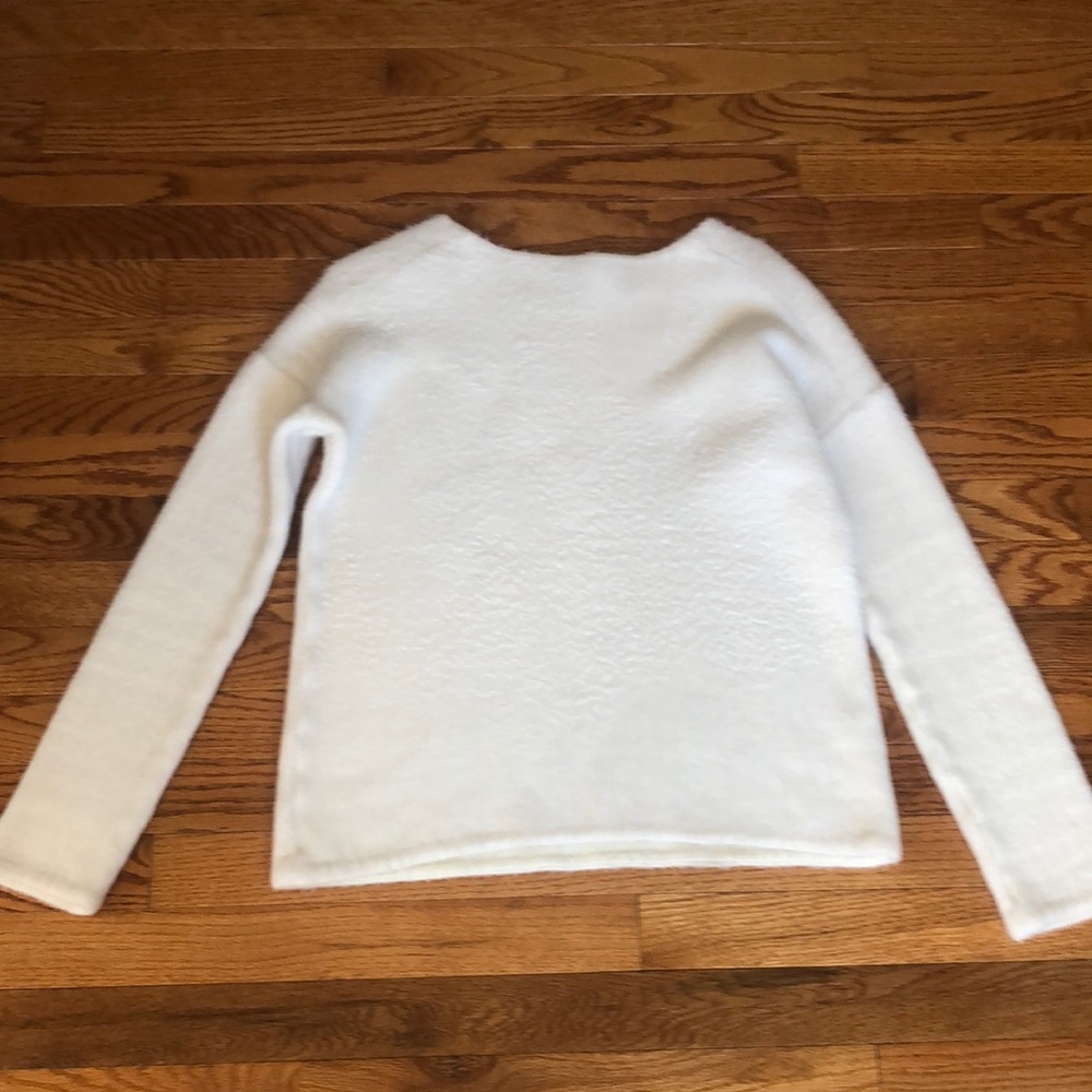 Theory sweater